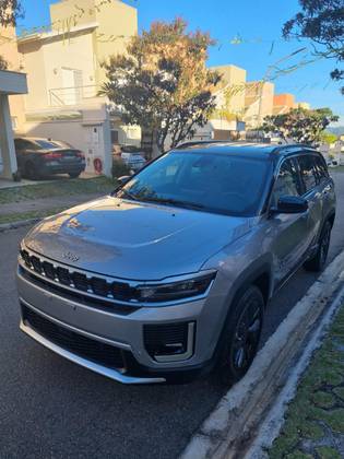 JEEP COMMANDER 1.3 T270 TURBO FLEX LONGITUDE AT6 JEEP COMMANDER 1.3 T270 TURBO FLEX LONGITUDE AT6